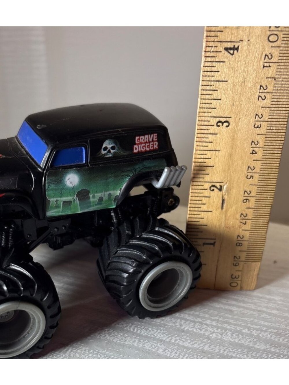 Grave Digger Monster Truck Toy With Oversized Tires & Graphic Details 4" x 3" - Picture 10 of 10